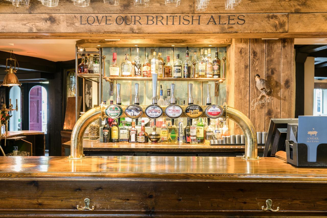 ホテル The Angel & Blue Pig リミントン エクステリア 写真